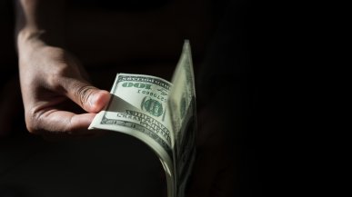 Официальный курс доллара ЦБ РФ на 12 мая 2023 года