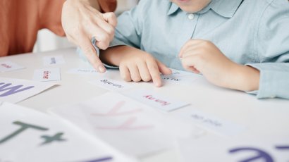 Как научить ребенка читать?