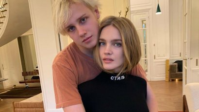 Как Наталье Водяновой удается выглядеть ровесницей своего сына?