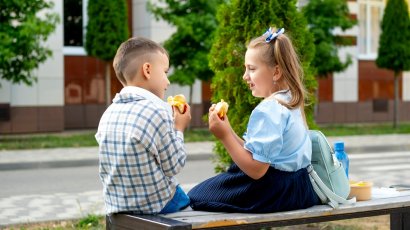 Здоровое питание для школьников: полезные перекусы и меню на день