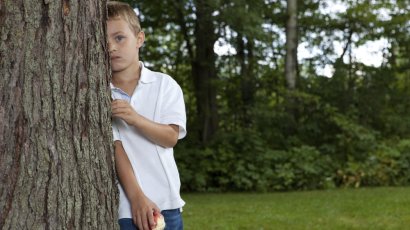 Что делать, если ребёнок стесняется?