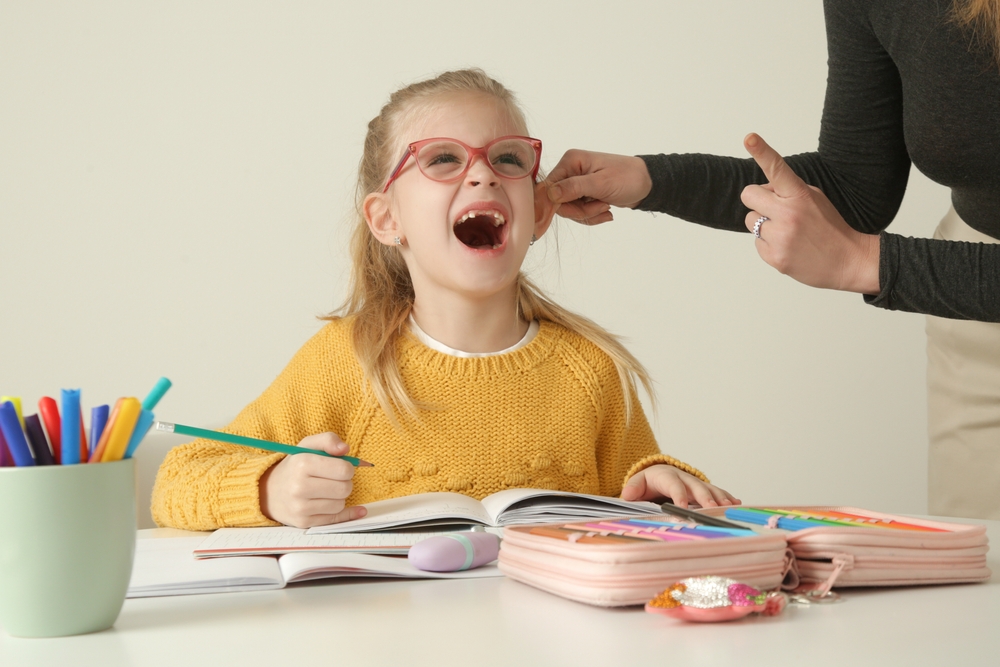 Только не ругайте! Что делать, если ребёнок плохо учится в школе