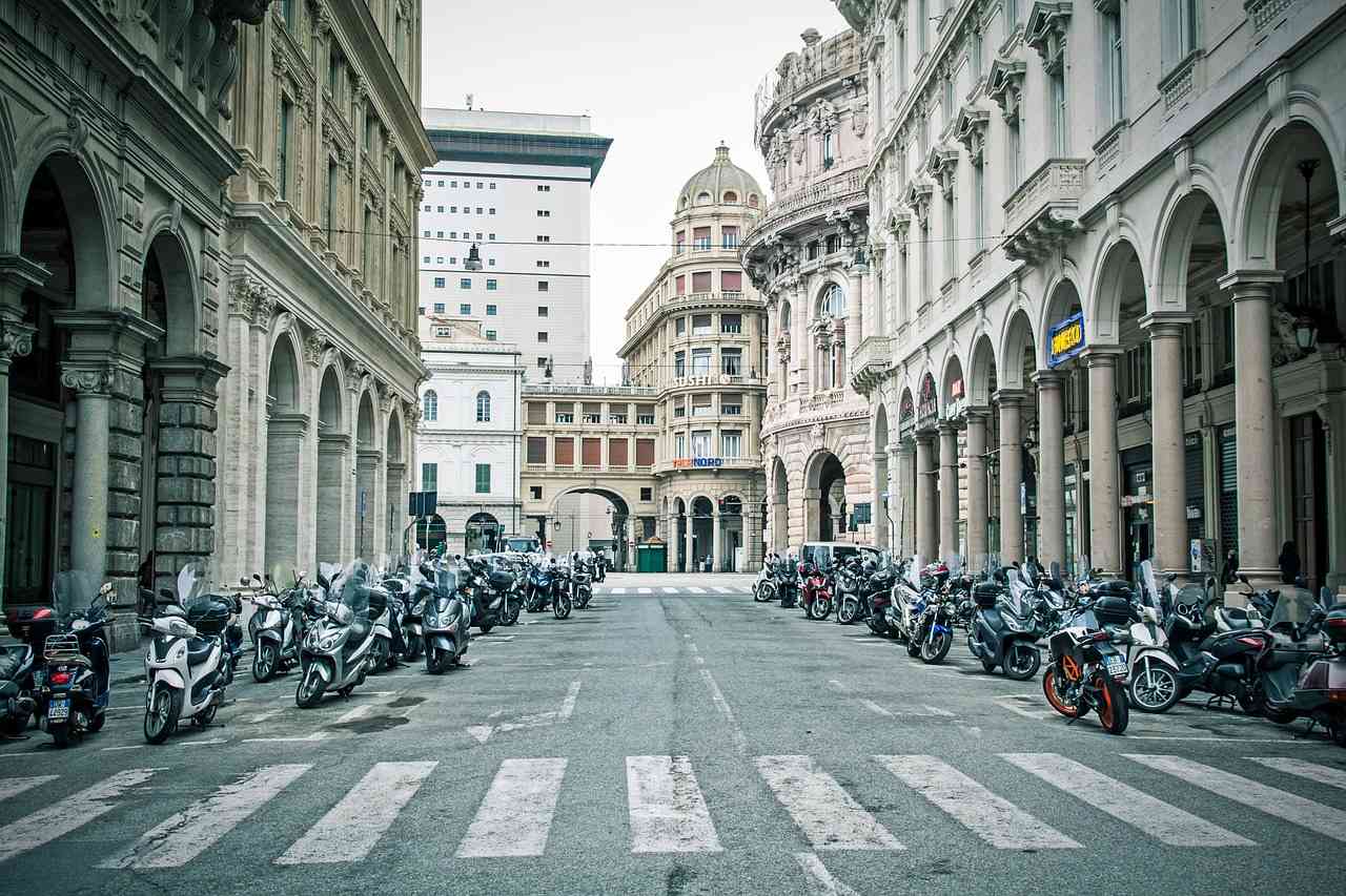 Мотоциклы в итальянских городах