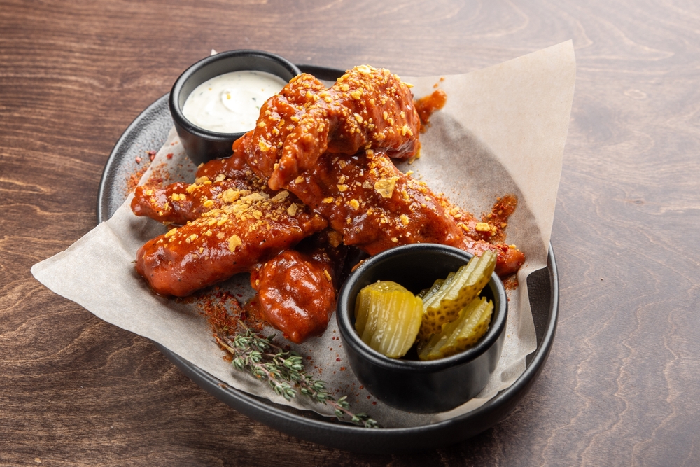 Готовим с детьми куриные наггетсы и соус ранч