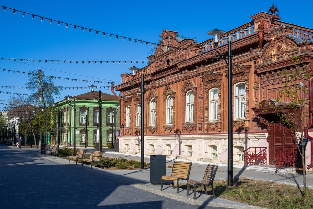 Пешеходная улица Дзержинского в Тюмени