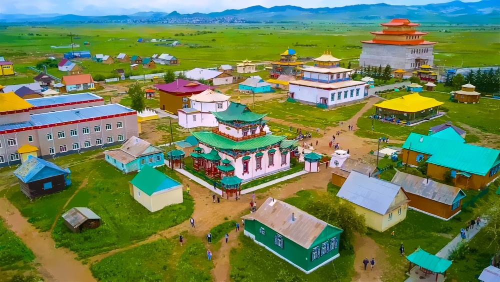 Вид сверху на Иволгинский дацан