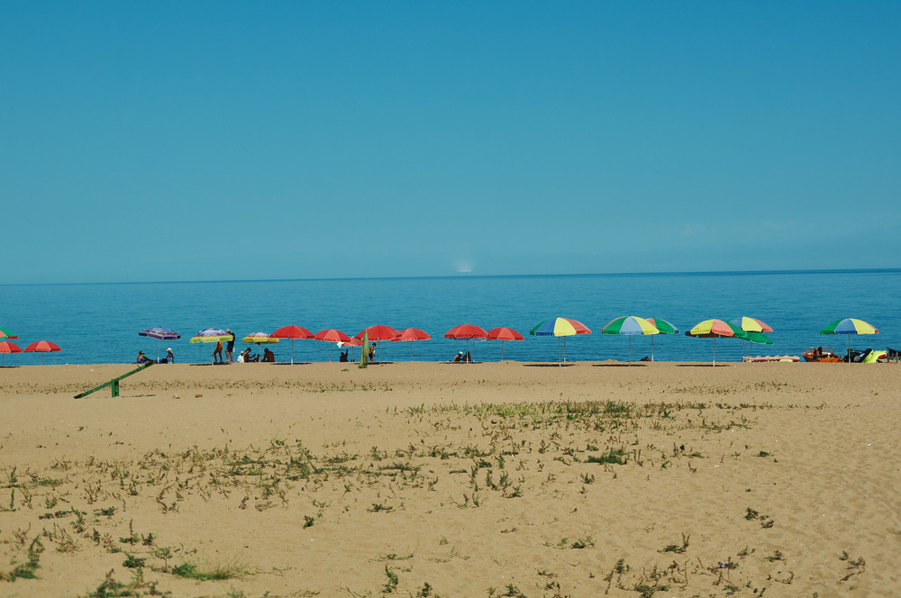 Окрестности поселка Каджи Сай на Иссык-Куле