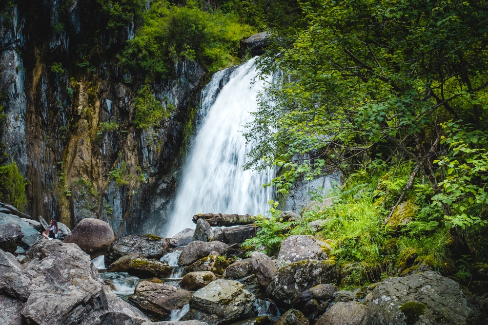 Водопад Корбу на горном Алтае