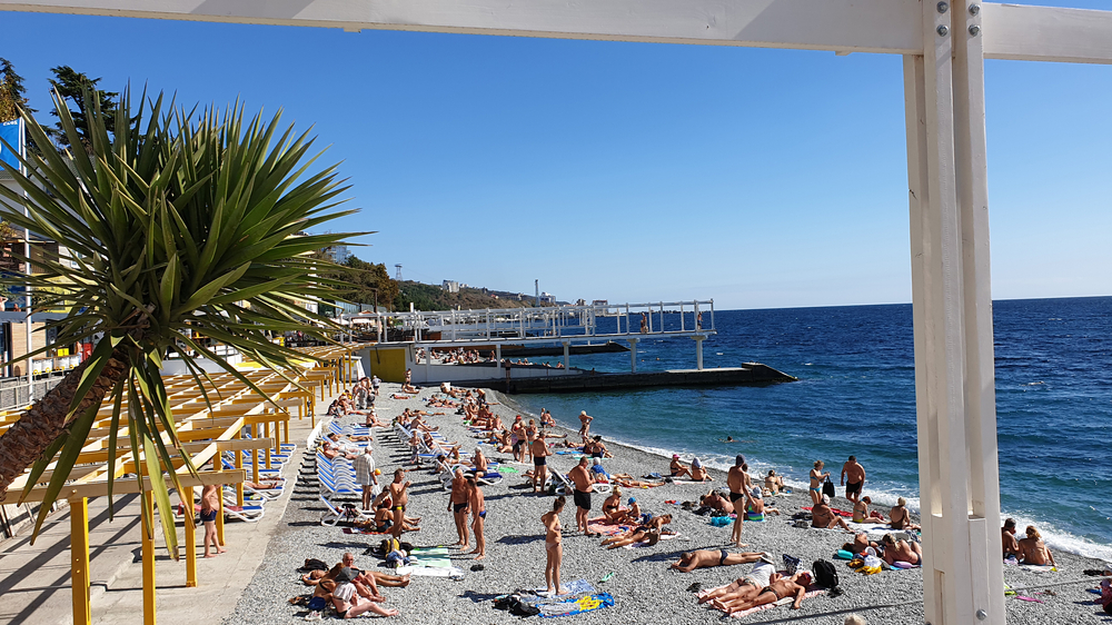 Массандровский пляж в Ялте - лучшие пляжи Крыма