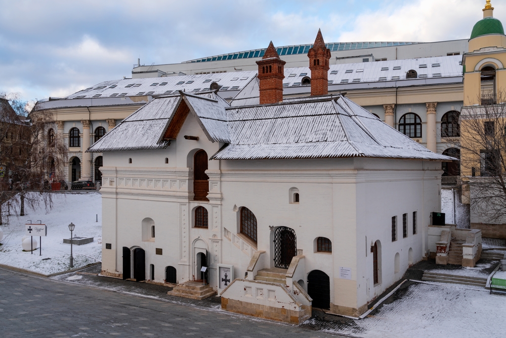 Старый английский двор рядом с парком Зарядье