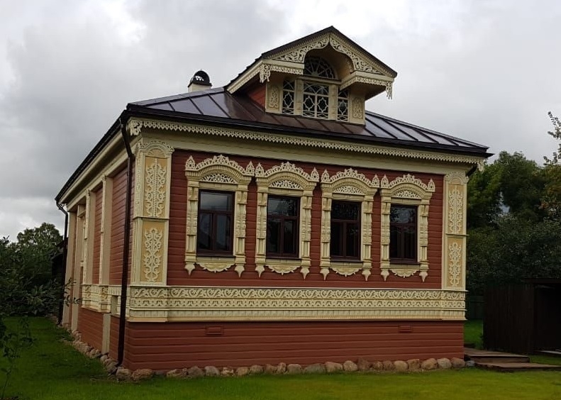 Музей От древес сосновых в Ростове