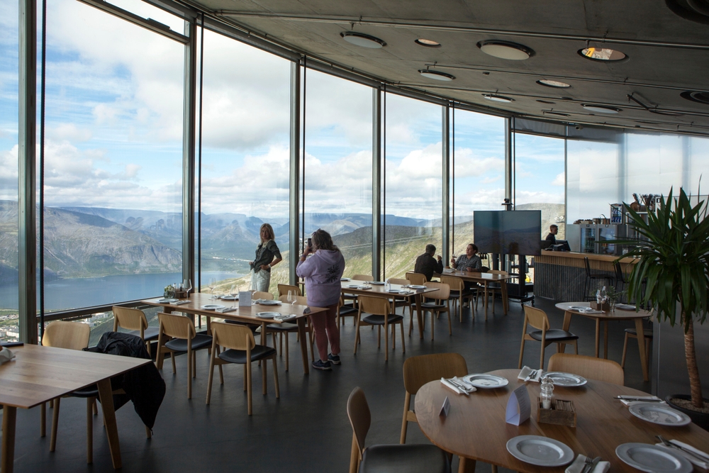 Ресторан Плато в Кировске, Хибины