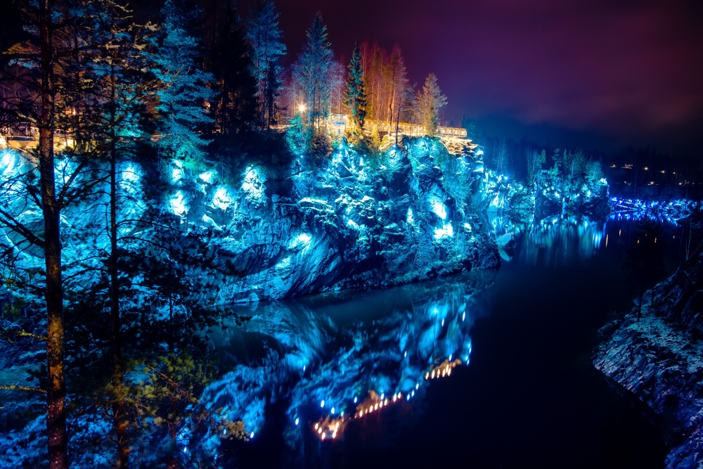 Подсветка мраморного карьра