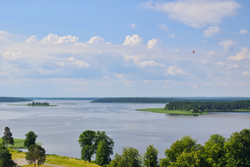Что посмотреть на озере Селигер?
