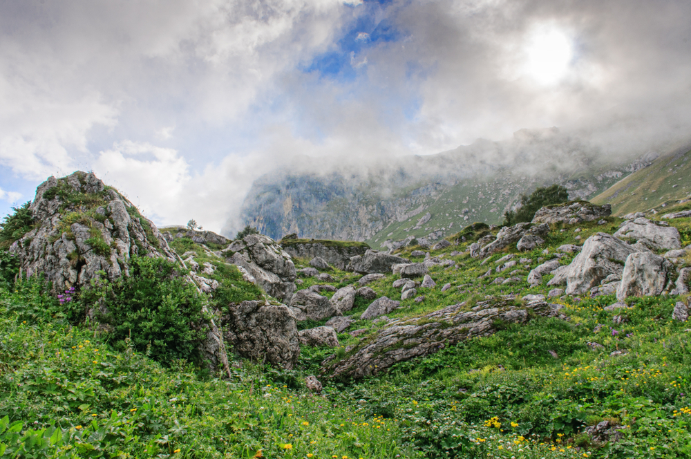 Каменное море на плато Лагонаки в Адыгее