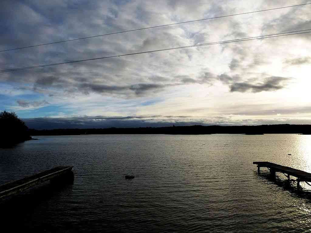 Святозеро в Карелии на закате