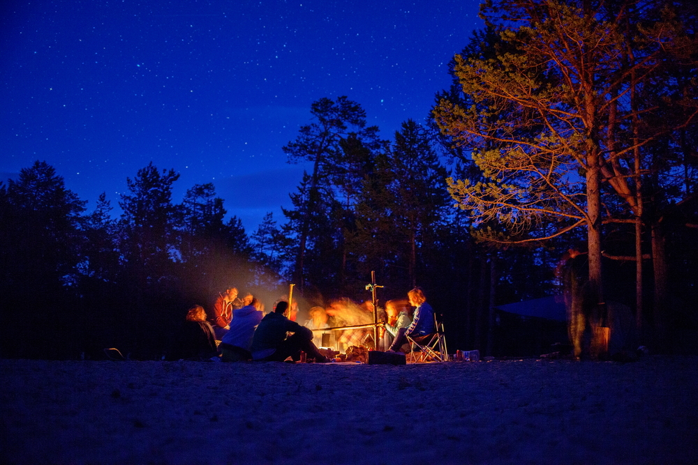 Туристы на острове Ольхон на Байкале
