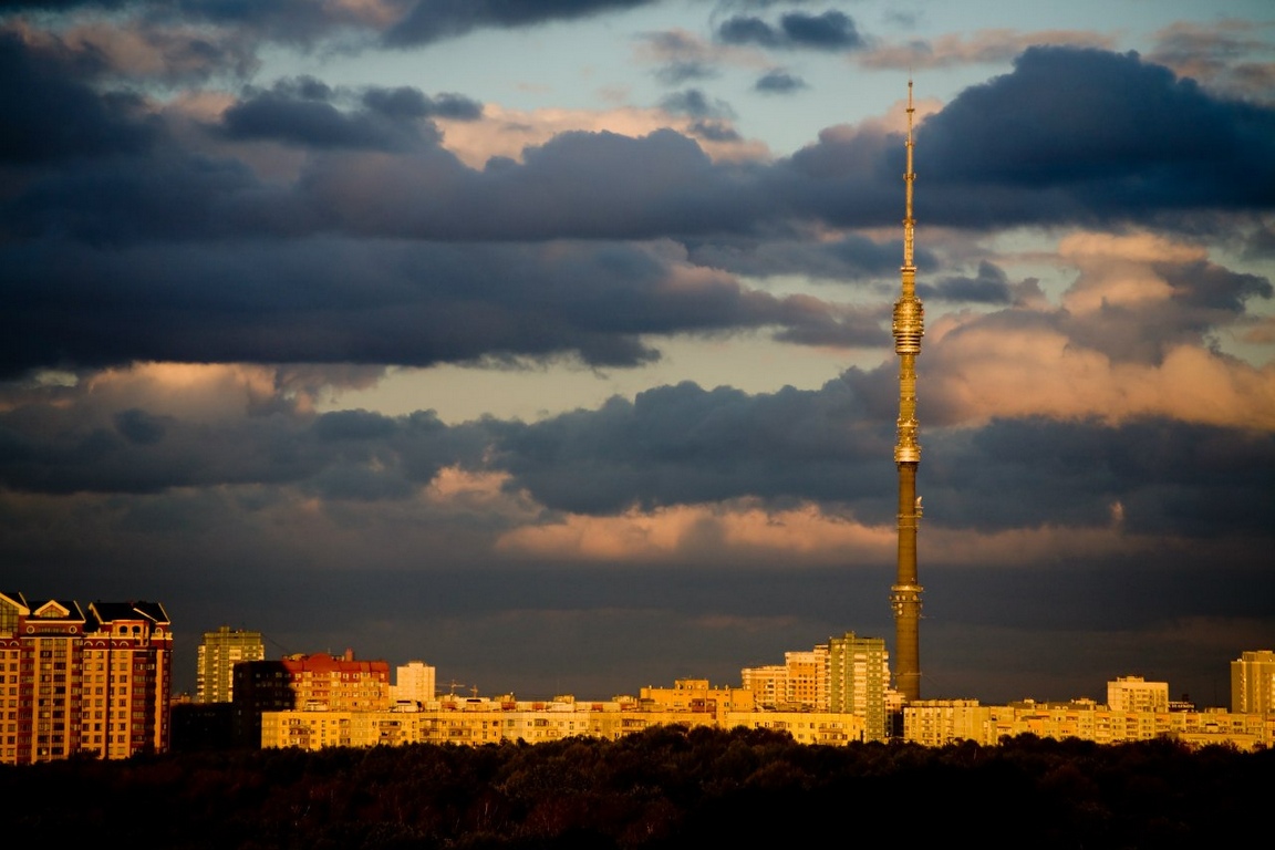 Фото Останкинской башни в полную высоту