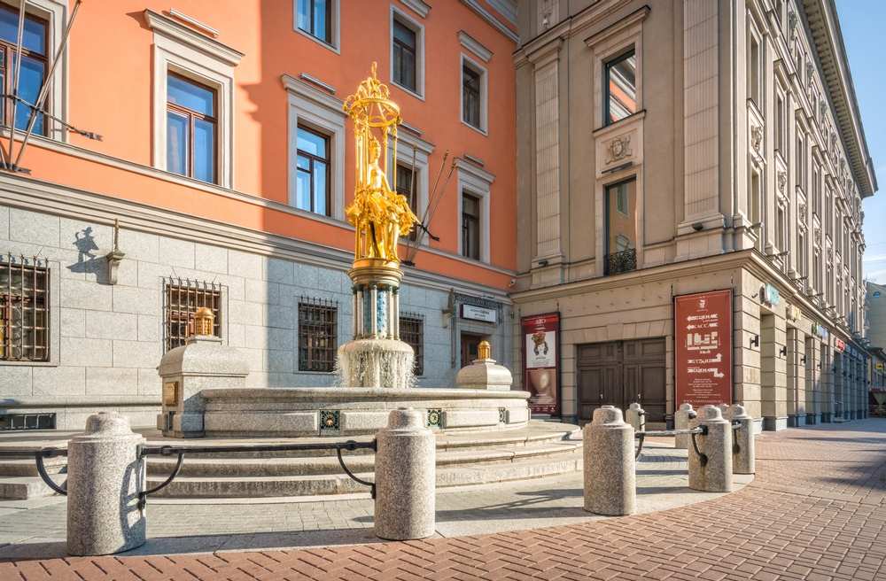 Театр Вахтангова на Арбате в Москве